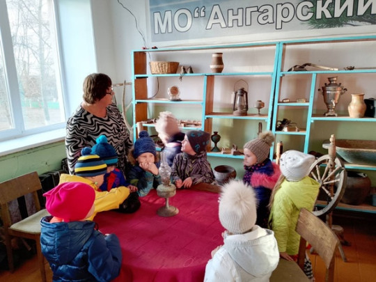Библиотека и музей поселка Библиотека и музей поселка.